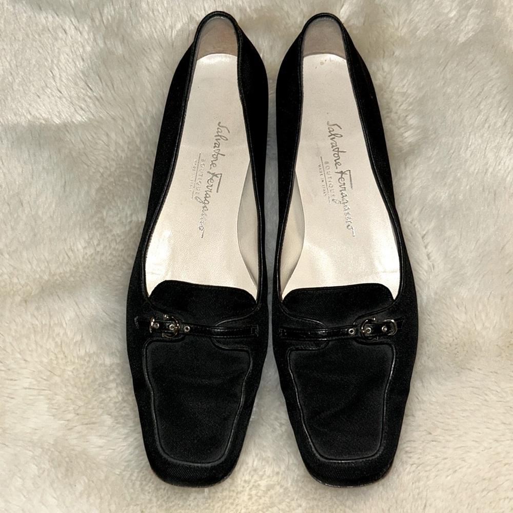 Salvatore Ferragamo Heels in Black with Silver Buckle in Size 7.5